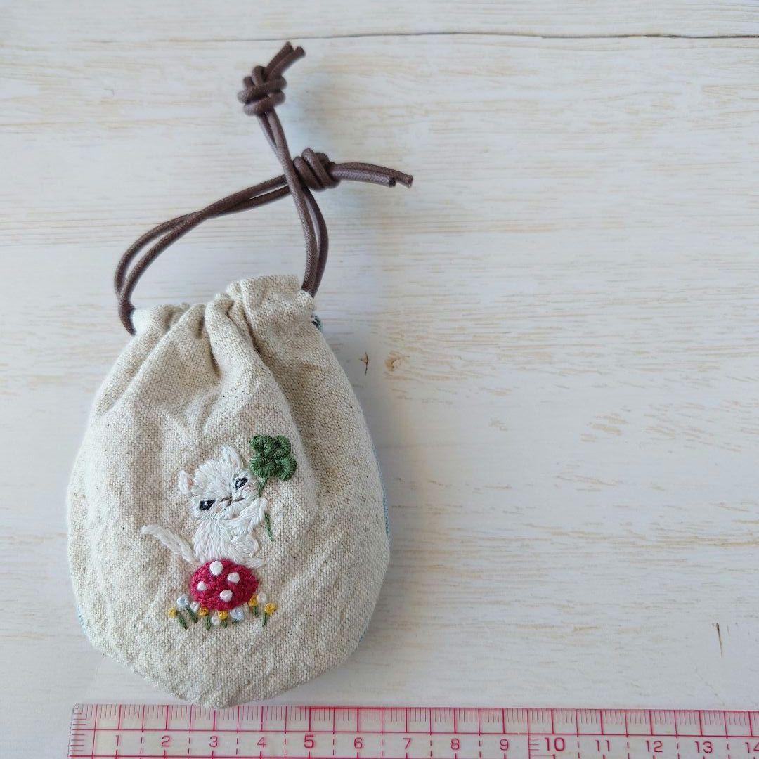 ちっちゃな巾着サシェ/詰替タイプ【白猫とよつ葉】