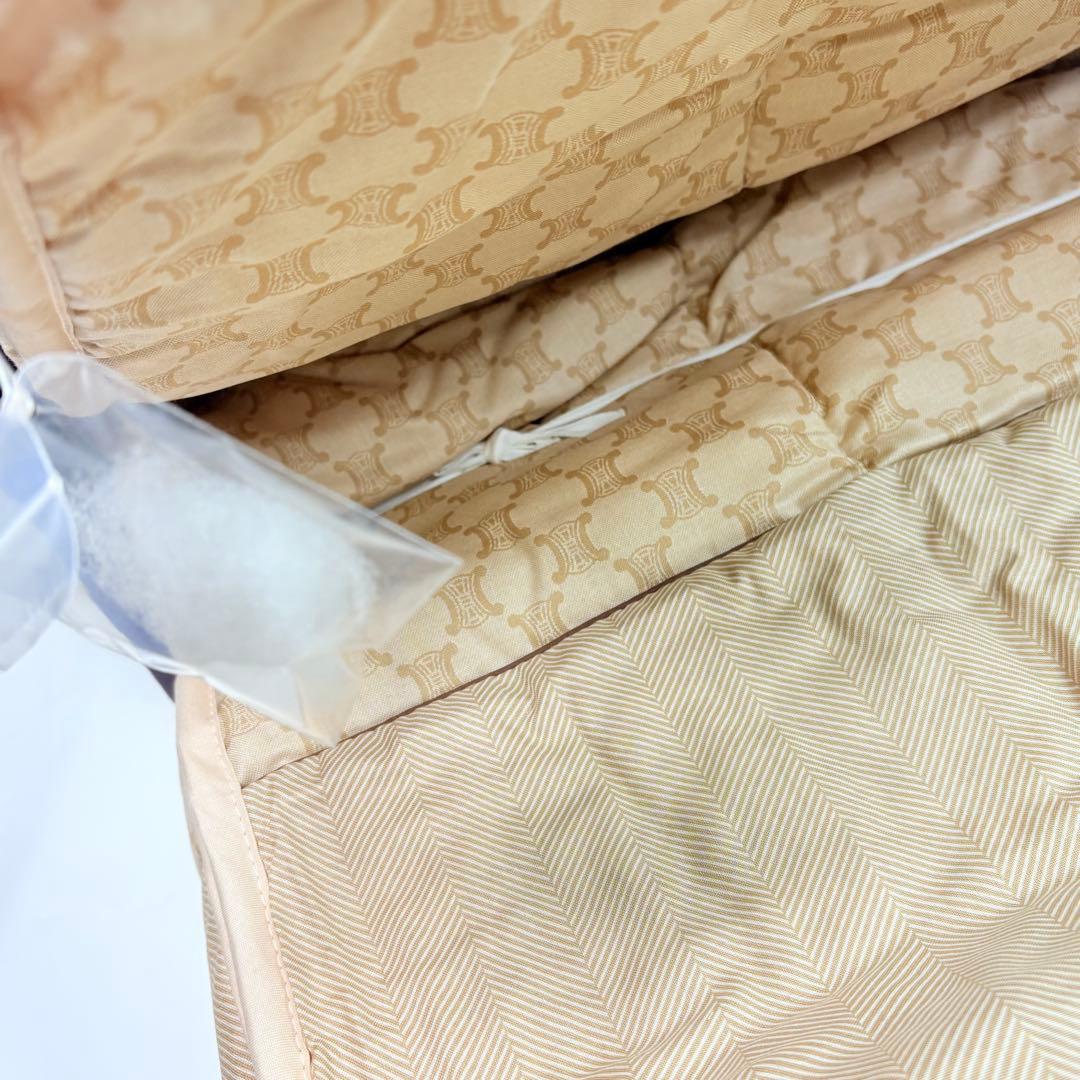 CELINE セリーヌ　合繊肌掛けふとん　マカダム総柄　ベージュ