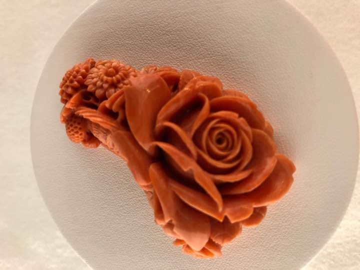 桃珊瑚彫刻-牡丹 206KN