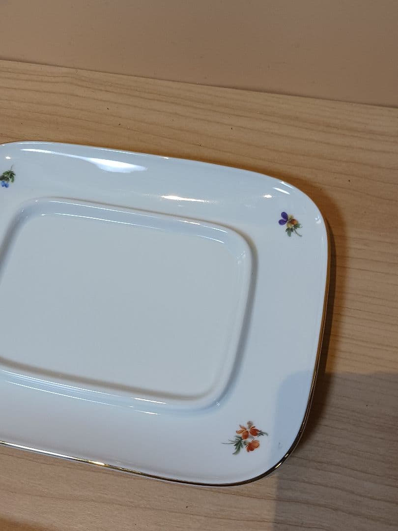 フュルステンベルグ　バターディッシュ　花柄陶器　バターケース