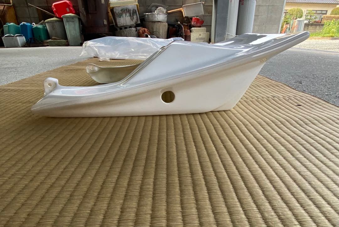 GSX400インパルス GK79A 羽根テールカウル ～95