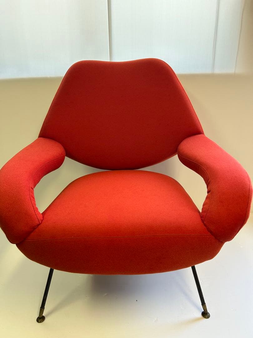 ガストーネ・リナルディ　ポルトローナ・フラウの「Du 55」アームチェア