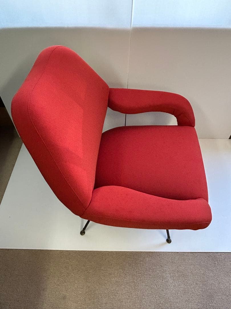 ガストーネ・リナルディ　ポルトローナ・フラウの「Du 55」アームチェア