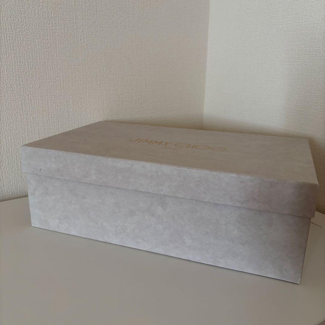 JIMMY CHOO スタッズ付き ブラックパンプス