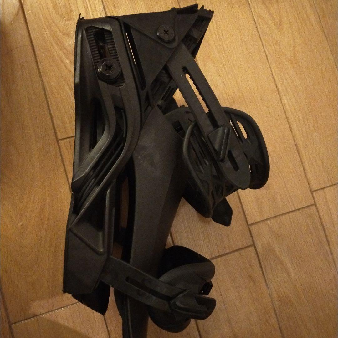 スノーボードビンディング　SALOMON