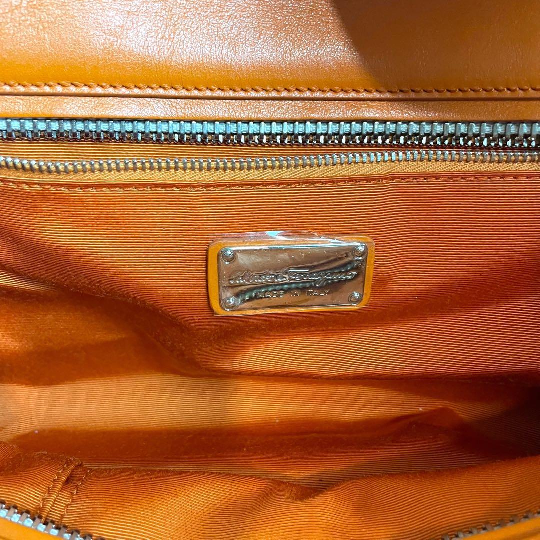 フェラガモ　トートバッグ　キャンバス×レザー　ガンチーニ　オレンジ　アリアナ