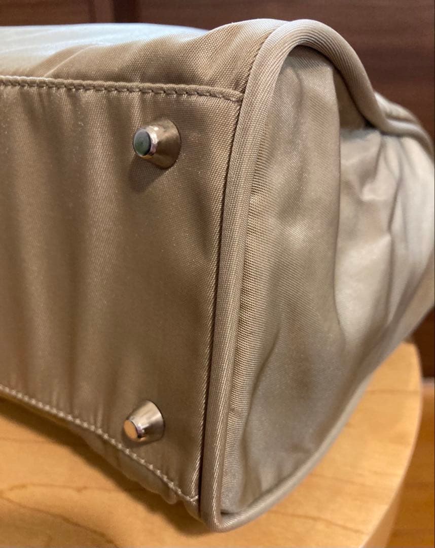 【未使用】プラダ ナイロントートバッグ　ベージュ