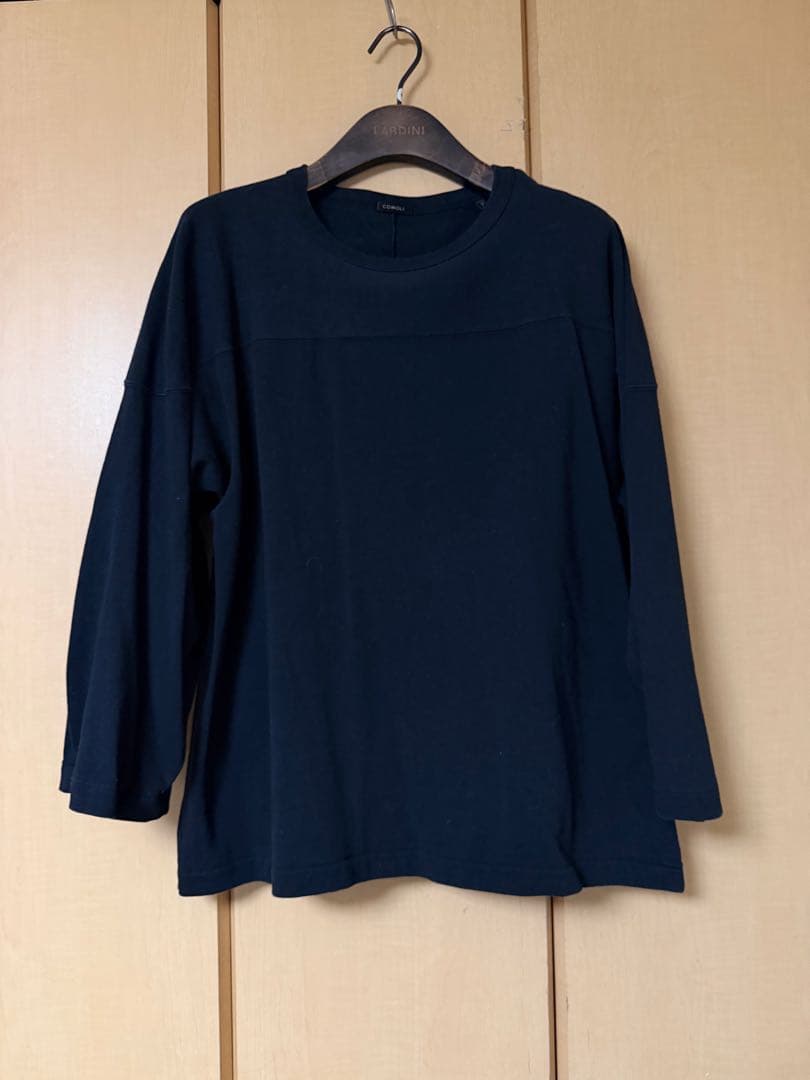 コモリ　COMOLI フットボールＴ　フェードブラック サイズ2