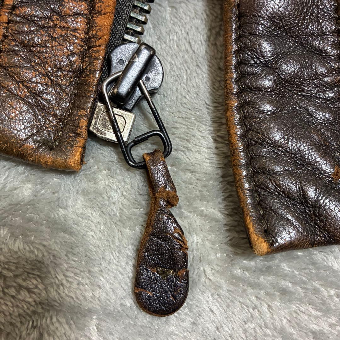 アヴィレックス a-2ビンテージ 年末限定価格‼️