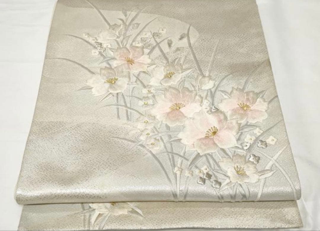 振袖 フルセット6点サイズM〜Ｌ駒刺繍　絞り　宝尽くし花文　金彩　正絹