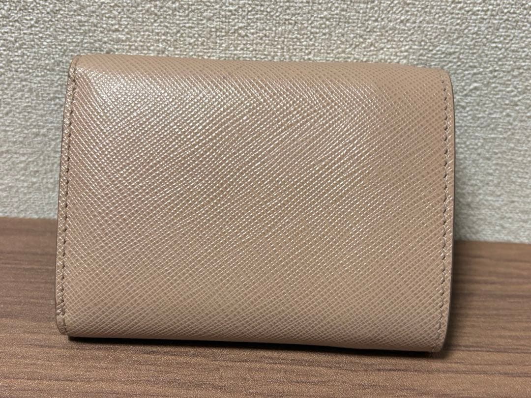 【タイムセール】プラダ　サフィアーノ　三つ折り　PRADA