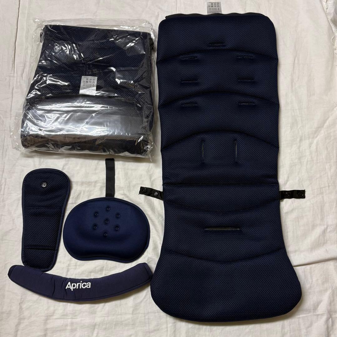 アップリカ クルリー ベビーカー 横スライド 超美品 軽量 替えシート付 清掃済