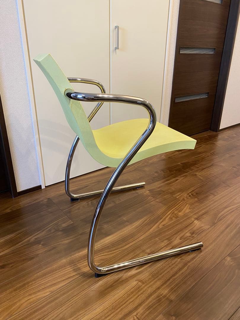 椅子 fasem Magic Chair