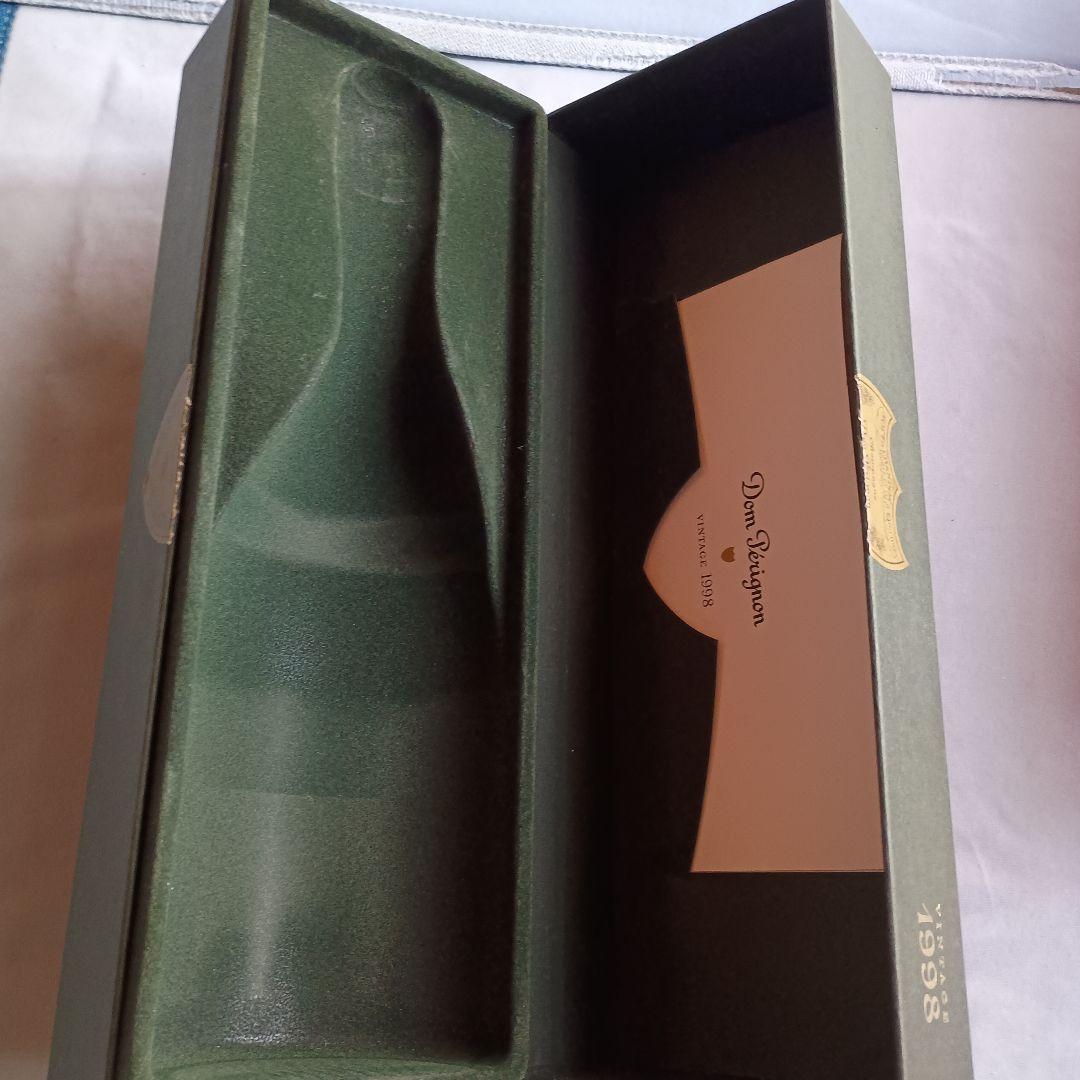 Moët & ChandonChampagne DomPérignon 1998