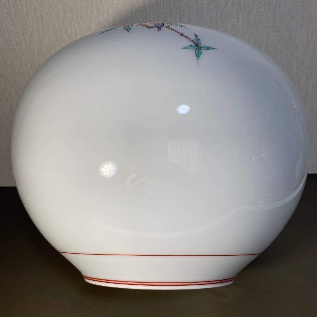 柿右衛門様式 鷹峰作 錦 草花文花瓶 共箱