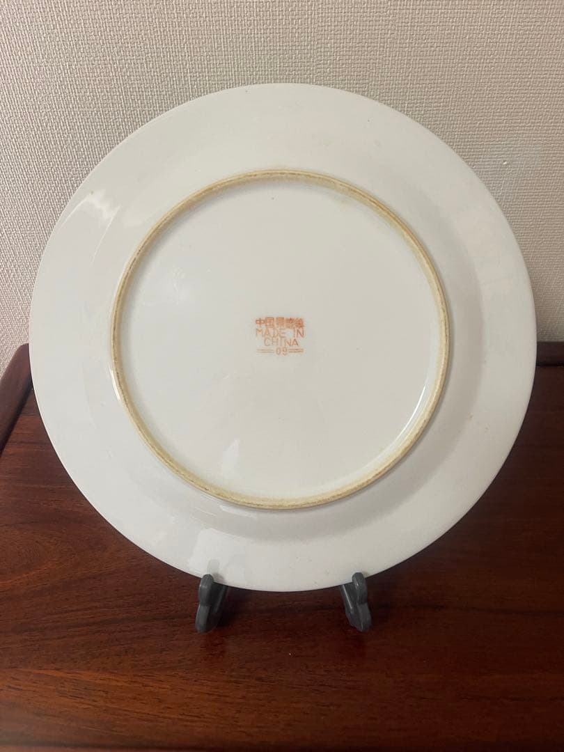 景德鎮早期中國國貨公司出品。洋綠色蝙蝠双壽洋菊柄大皿2枚。未使用希少美品。