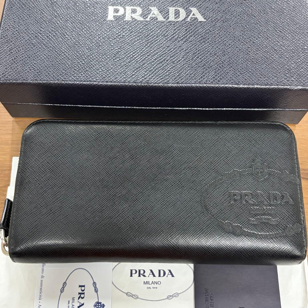 新品同様‼️ プラダ　PRADA 財布　長財布　サフィアーノ　箱付き