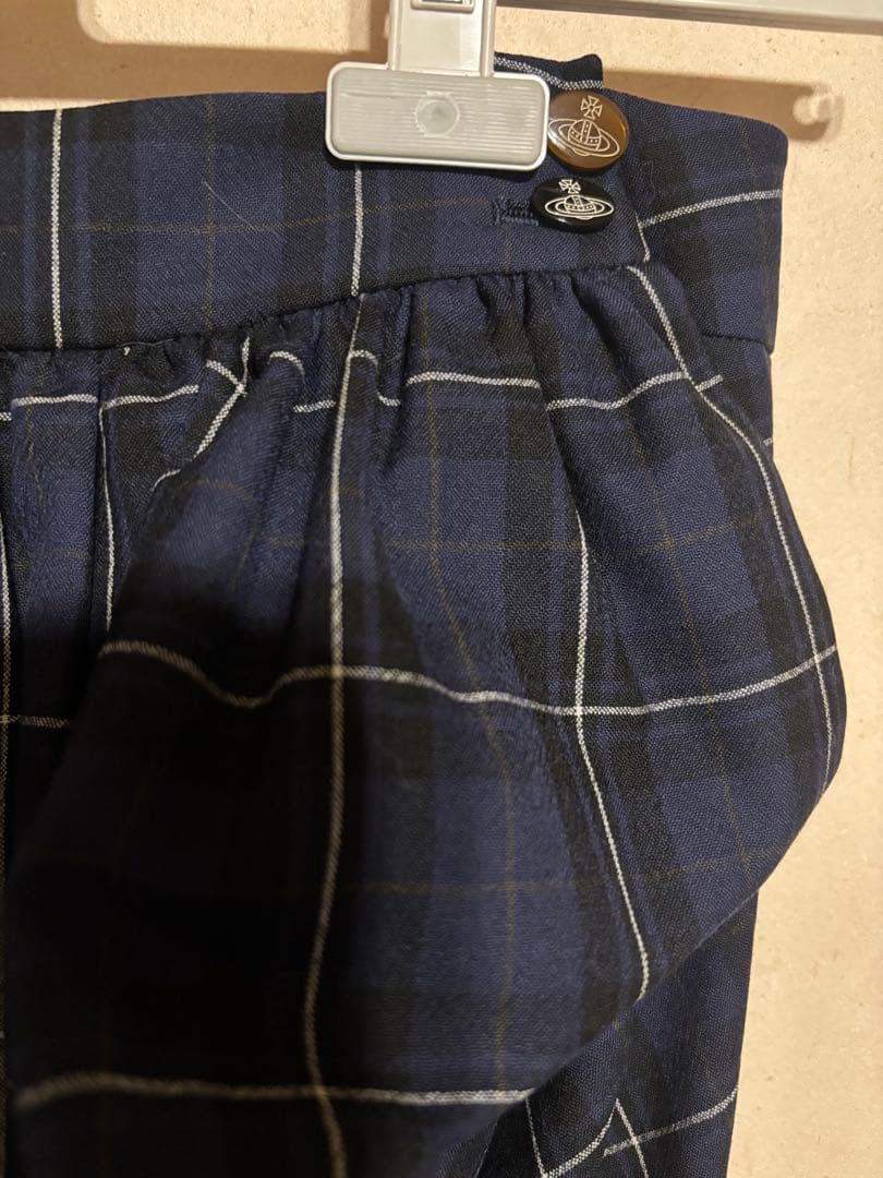 ヴィヴィアンウエストウッド 貴婦人みたいなタイトスカート