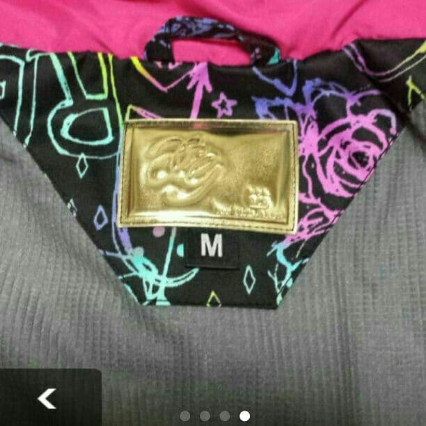 レディース　スノーボードウェア 蛍光色