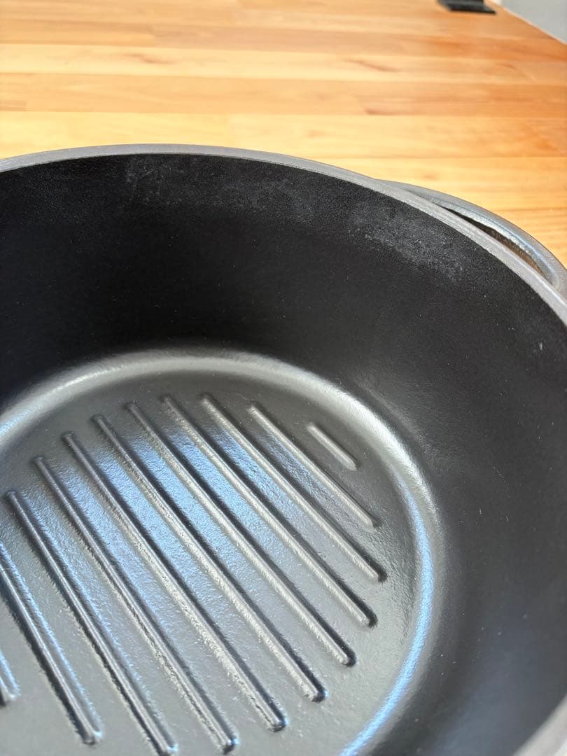 バーミキュラ オーブンポットラウンド22cm（ブラック)