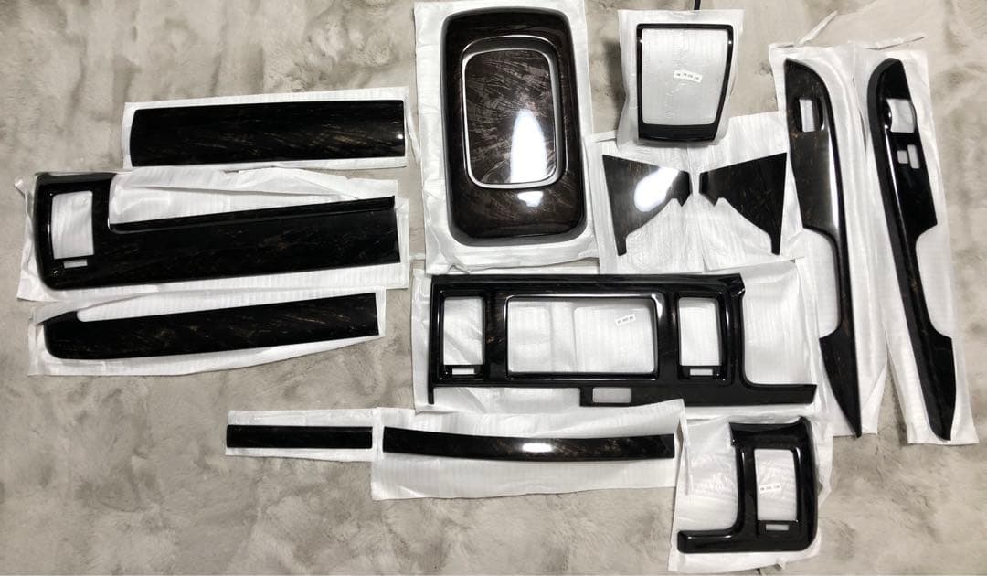 ハイエース インテリアパネル マホガニー 14個