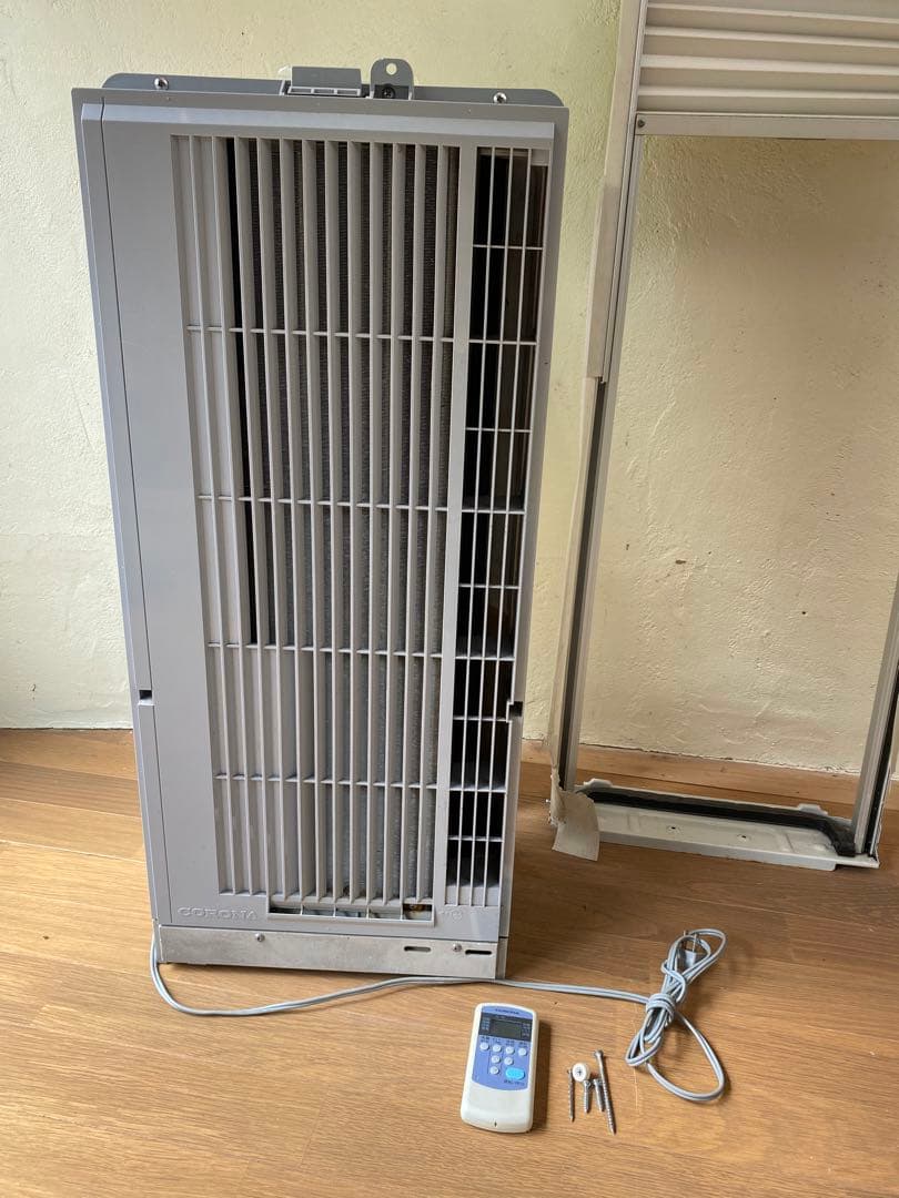 コロナ窓用エアコン　冷房専用　CW-F1616　2016年製　大分