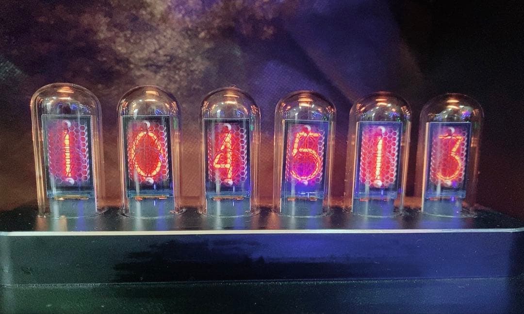 【週末SALE！特別価格】希少品 新品未開封 ニキシー管風 高機能置き時計