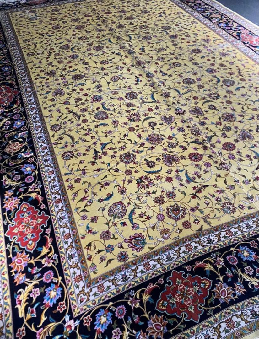 ペルシャ絨毯 イラン クム産　シルク100% 手編み　289万ノット　超特大判