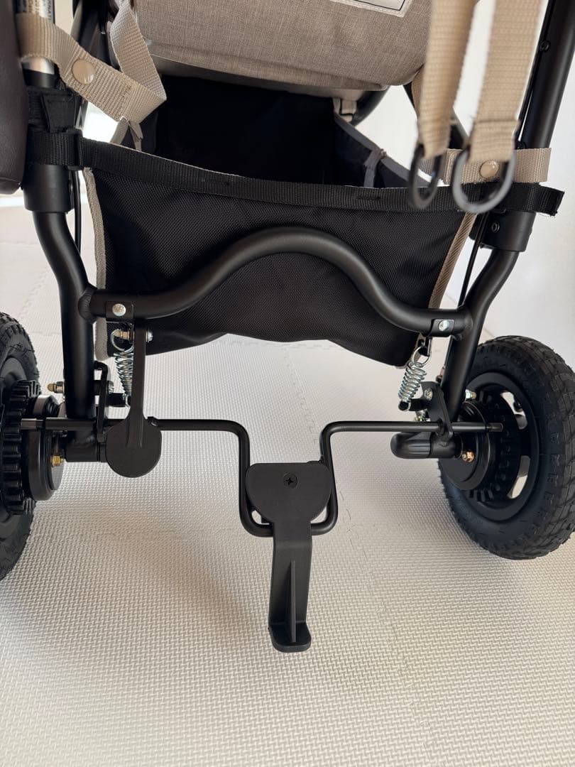 エアバギー/ココ プレミア/フロムバース/アースグレー