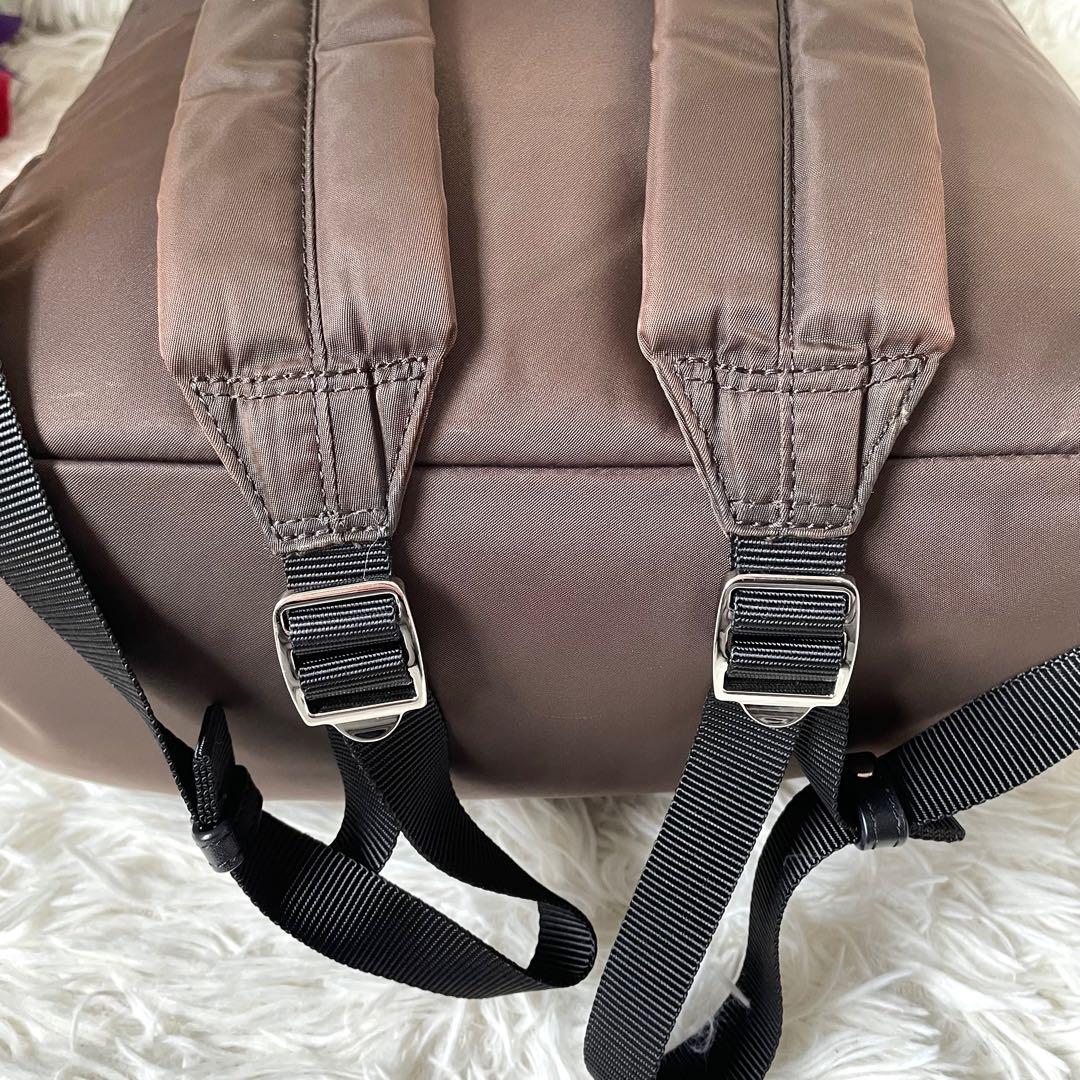 agnès b. アニエスベーナイロンリュックバックパックブラウン系