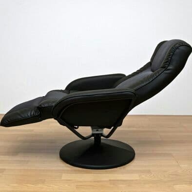 リクライニングチェア　フット付き