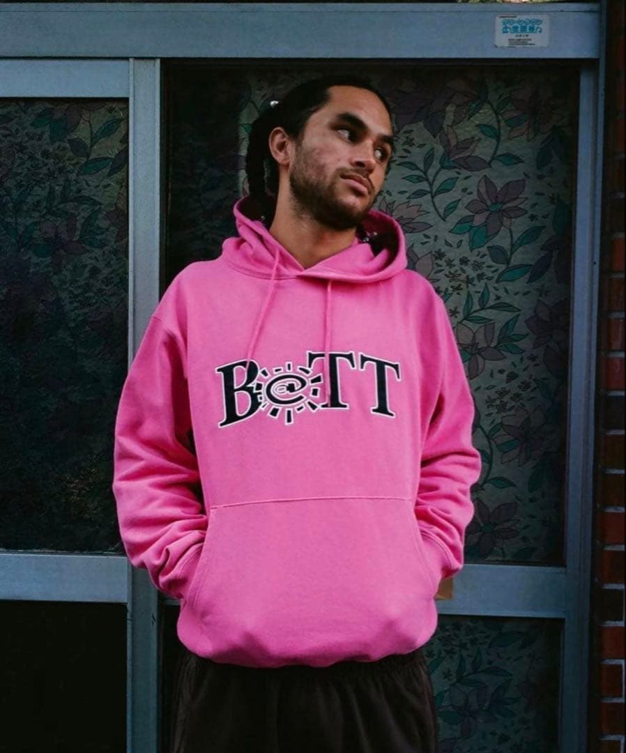 Bott × alwaysコラボピンクパーカー