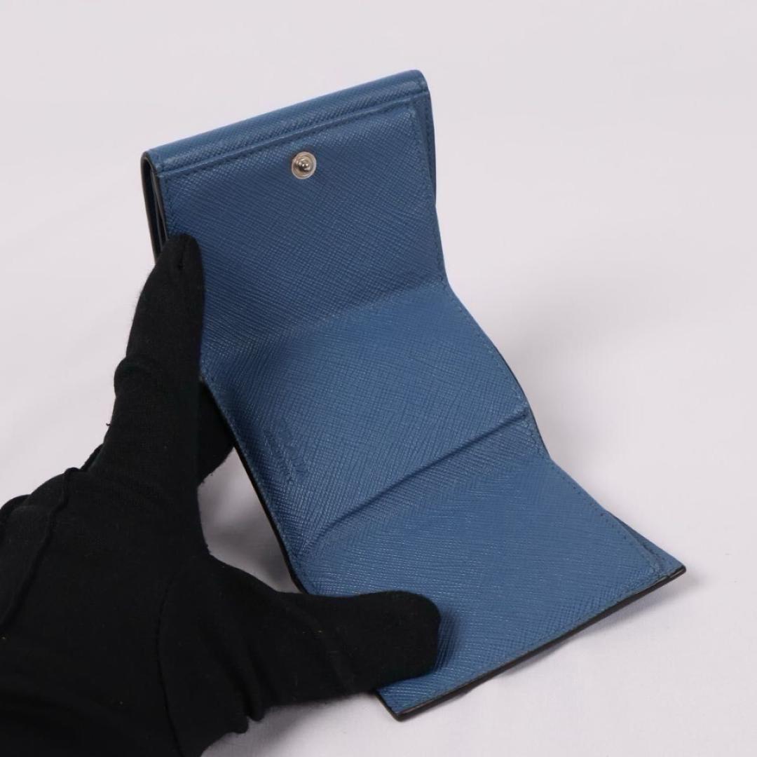 【超極美品】PRADA 三つ折り財布　サフィアーノレザー　トライアングルロゴ　青