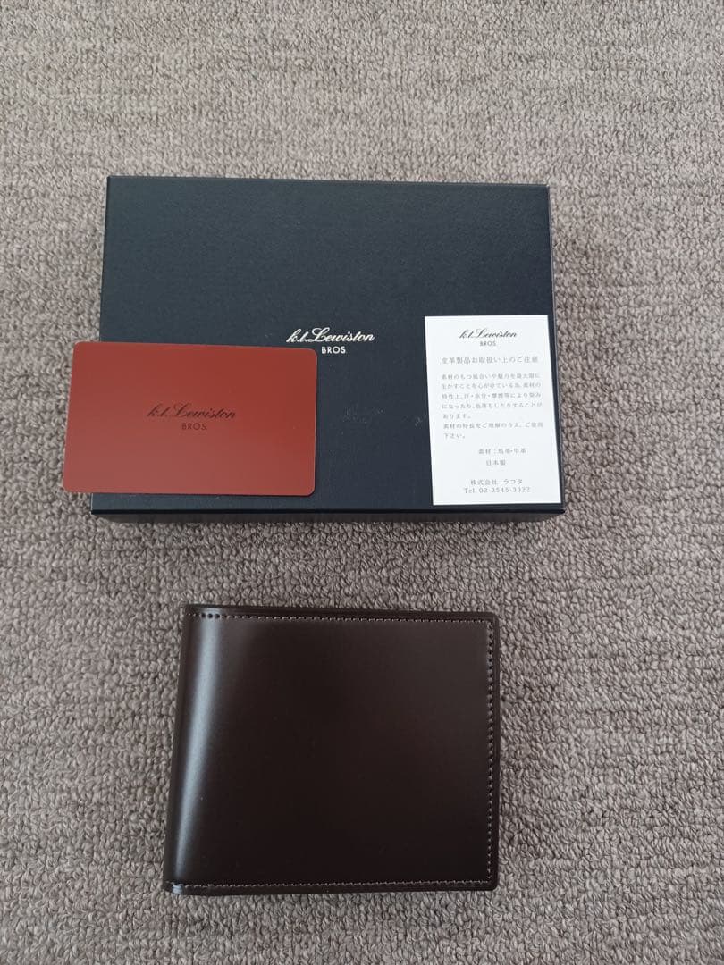 【新品未使用】K.T.ルイストン コードバン 二つ折り 財布　小銭入れ付き