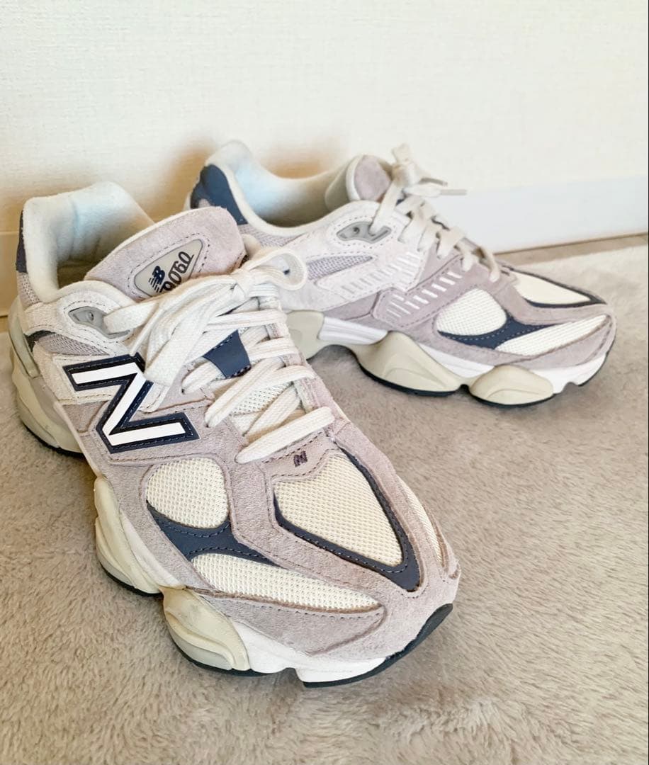 New Balance 9060 ホワイト/ネイビースニーカー