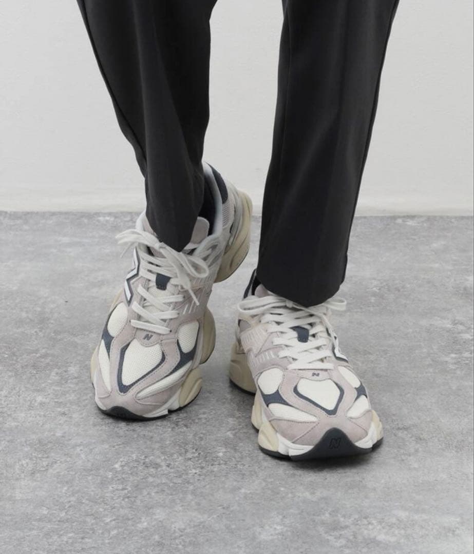 New Balance 9060 ホワイト/ネイビースニーカー