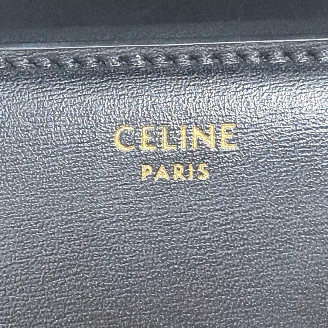 ✨新品同様　正規品✨セリーヌ　三つ折り　トリオンフ　シャイニーカーフレザー　黒
