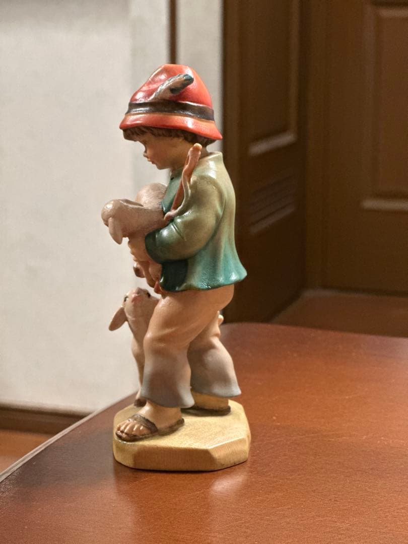 イタリア　Conrad Moroder社　木彫り人形　 写真追加しました