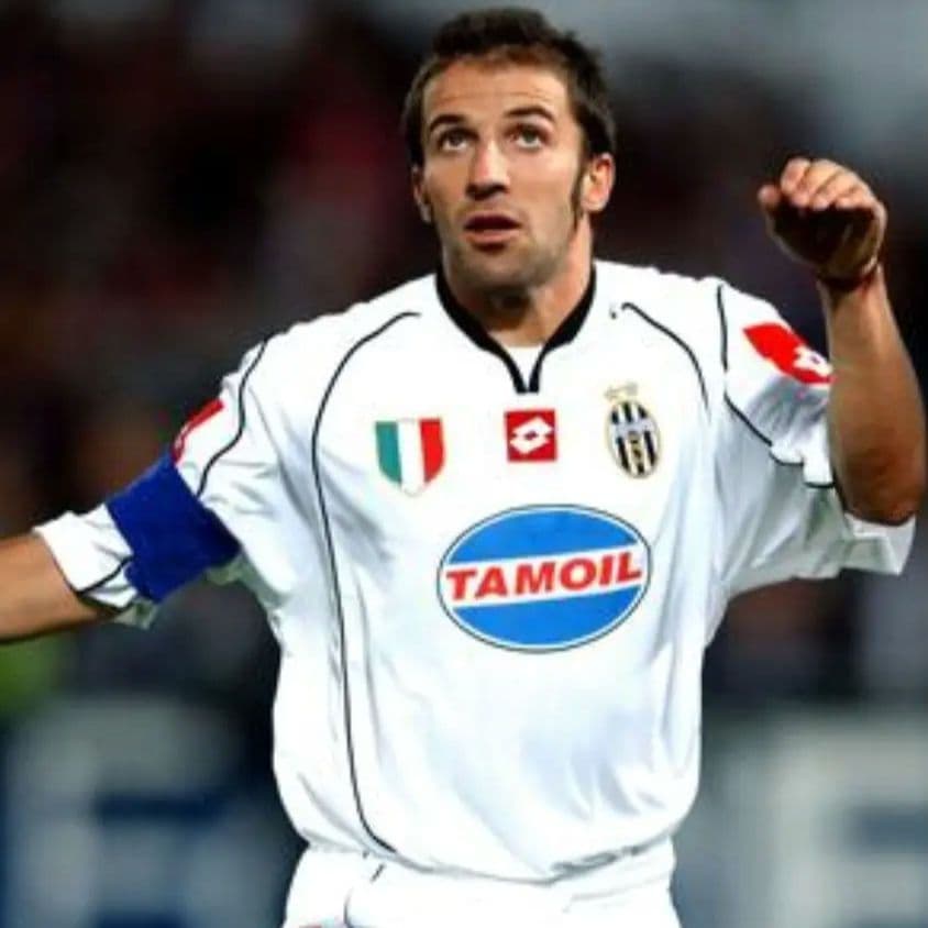 【匿名配送】【入手困難】02/03　ユベントス　白　黒　赤　ユーべ　デルピエロ