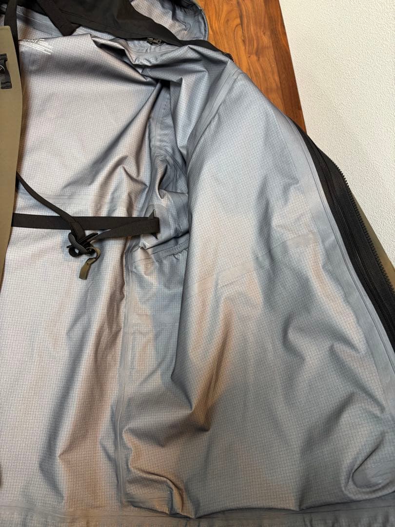 【値下げ】ACRONYM 3L GORE-TEX PRO J1B-GT Lサイズ