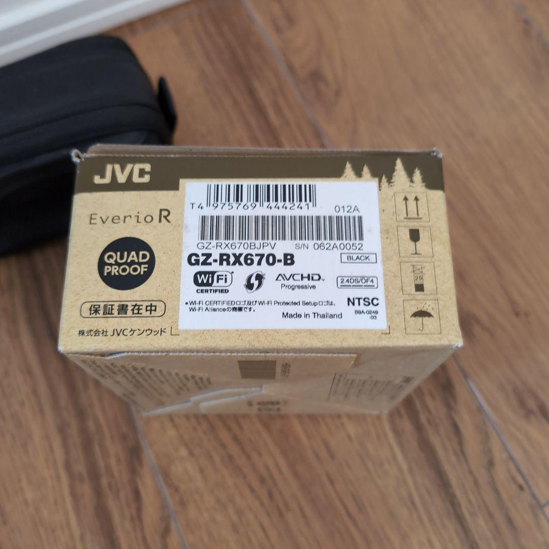 ビデオカメラ　JVC