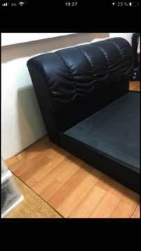 革製シングルベッド
