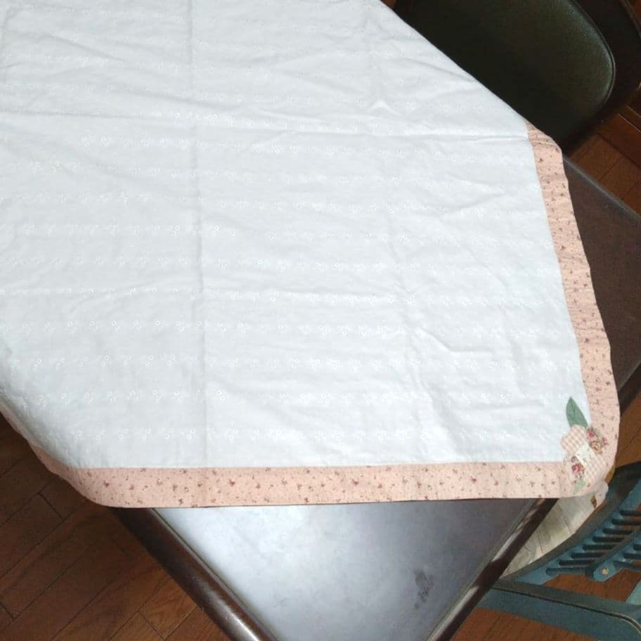 《期間限定》マニー テーブルクロス108×108