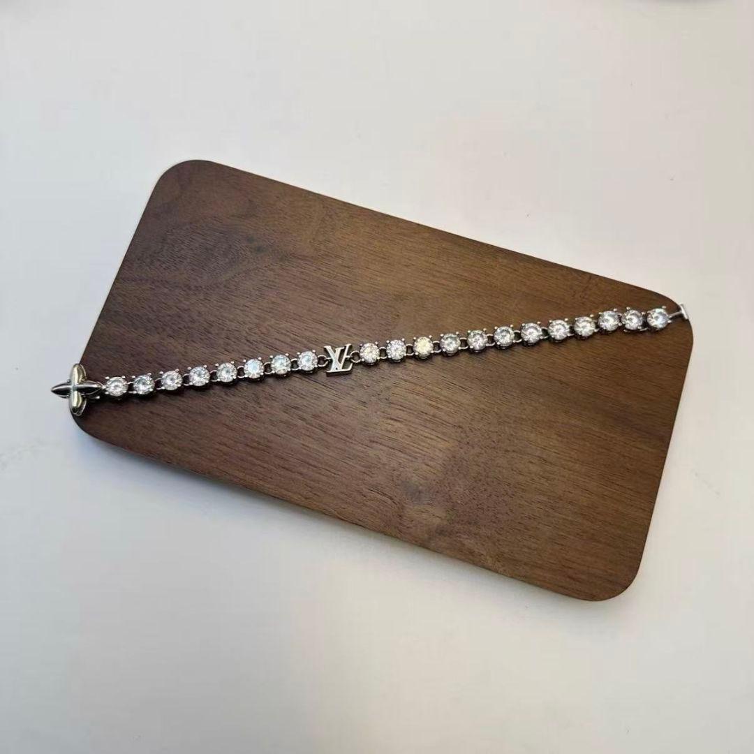 Louis Vuitton シルバーブレスレット 新品同様