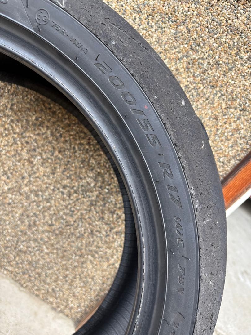 ピレリ　スーパーコルサV4SC1前後中古セット