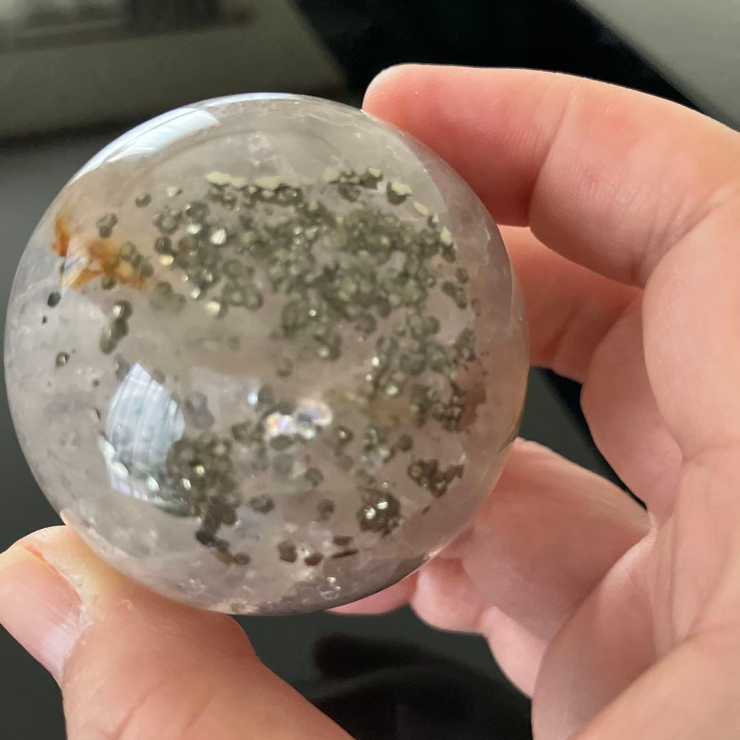 コレクションに！パイライトインフローライト　スフィア　天然石置物　C154