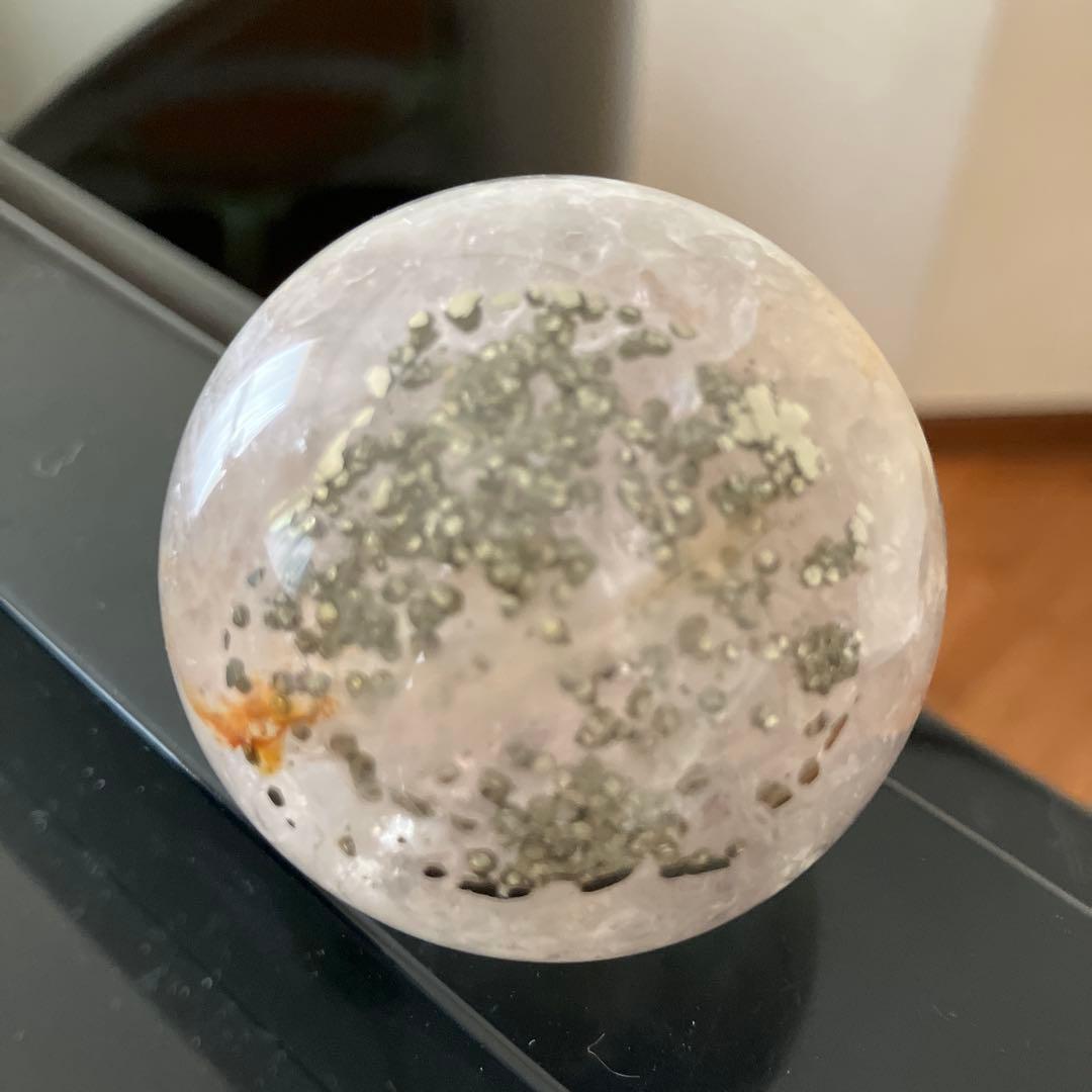コレクションに！パイライトインフローライト　スフィア　天然石置物　C154