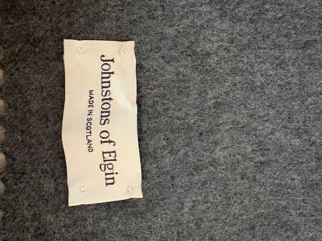 Johnstons of Elgin カシミヤマフラー