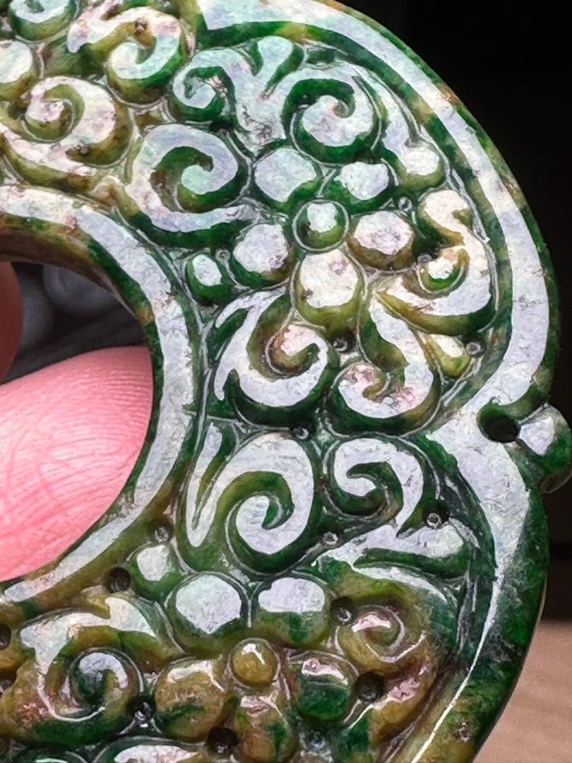 翡翠　花青種(黄＋緑)　ビンテージ　お花　玉璧　別格　【A貨　未処理】