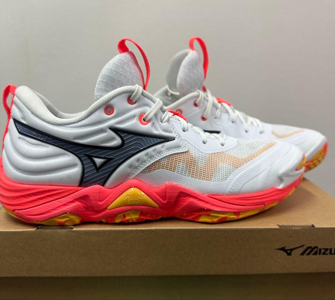 ミズノ（MIZUNO）バレーボールシューズ ウエーブモーメンタム エリート
